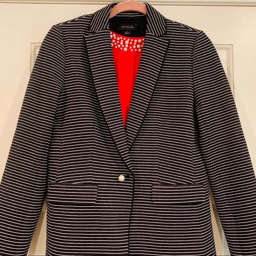 NWOT ANN TAYLOR BLAZER